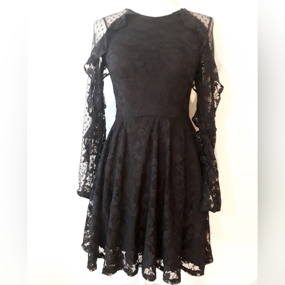 City Triangles Black Lace Ruffle Sleeve A-Line Dress - Junior's Size 1 - Picture 9 of 10